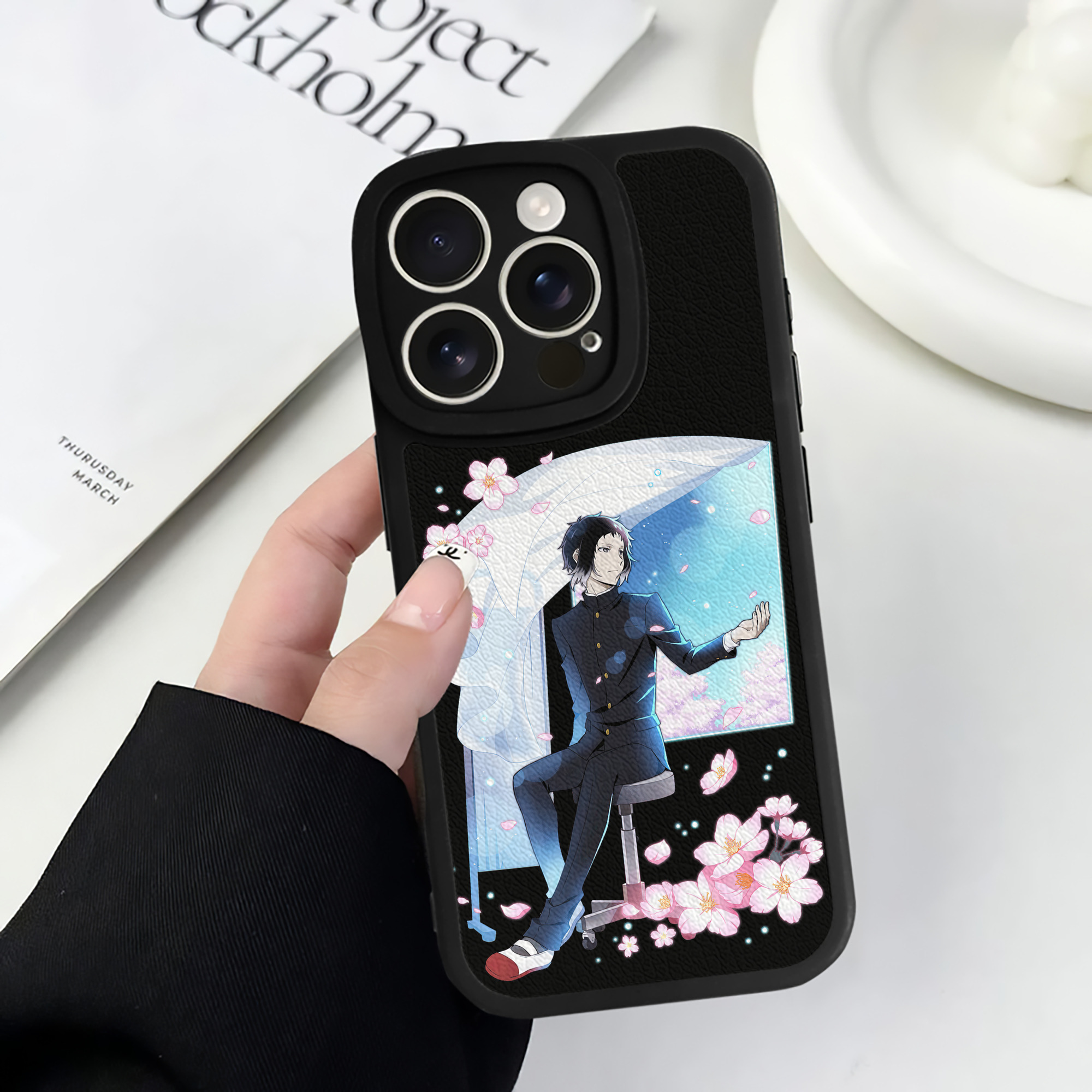 （画像用） 文豪ストレイドッグス Bungo Stray Dogs 【iPhone 16シリーズ対応】シリコンスマホケース（レザー調） 材質：シリコン